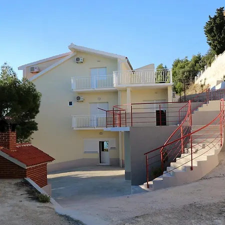 Duce 946a Apartamento Dugi Rat